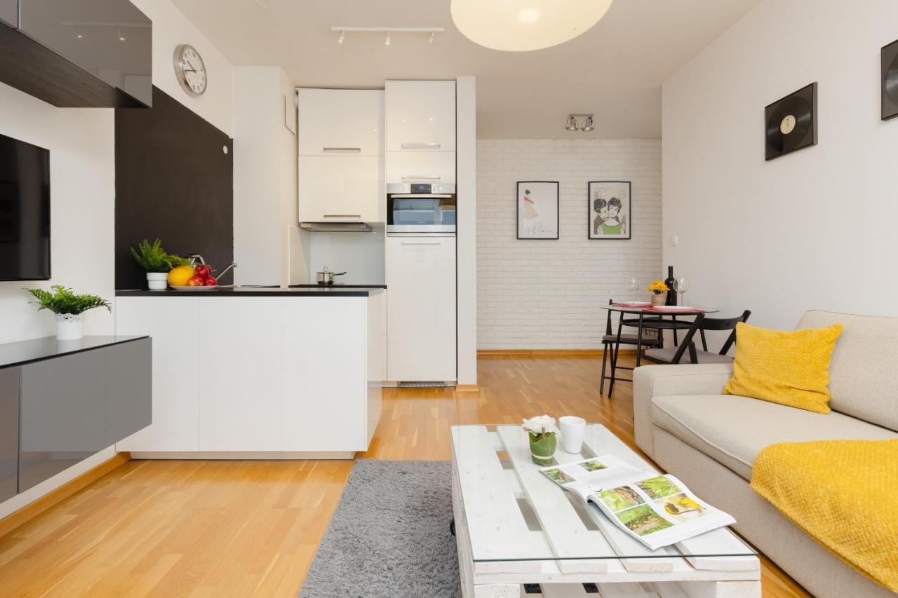 Warsaw Bemowo Modern Apartment Dywizjonu 303 By Noclegi Renters Exteriör bild